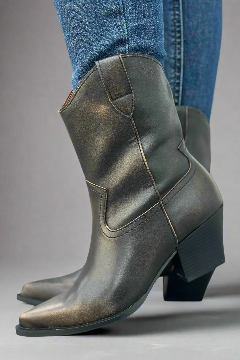 Ames Short Cowboy Bootie - Brown