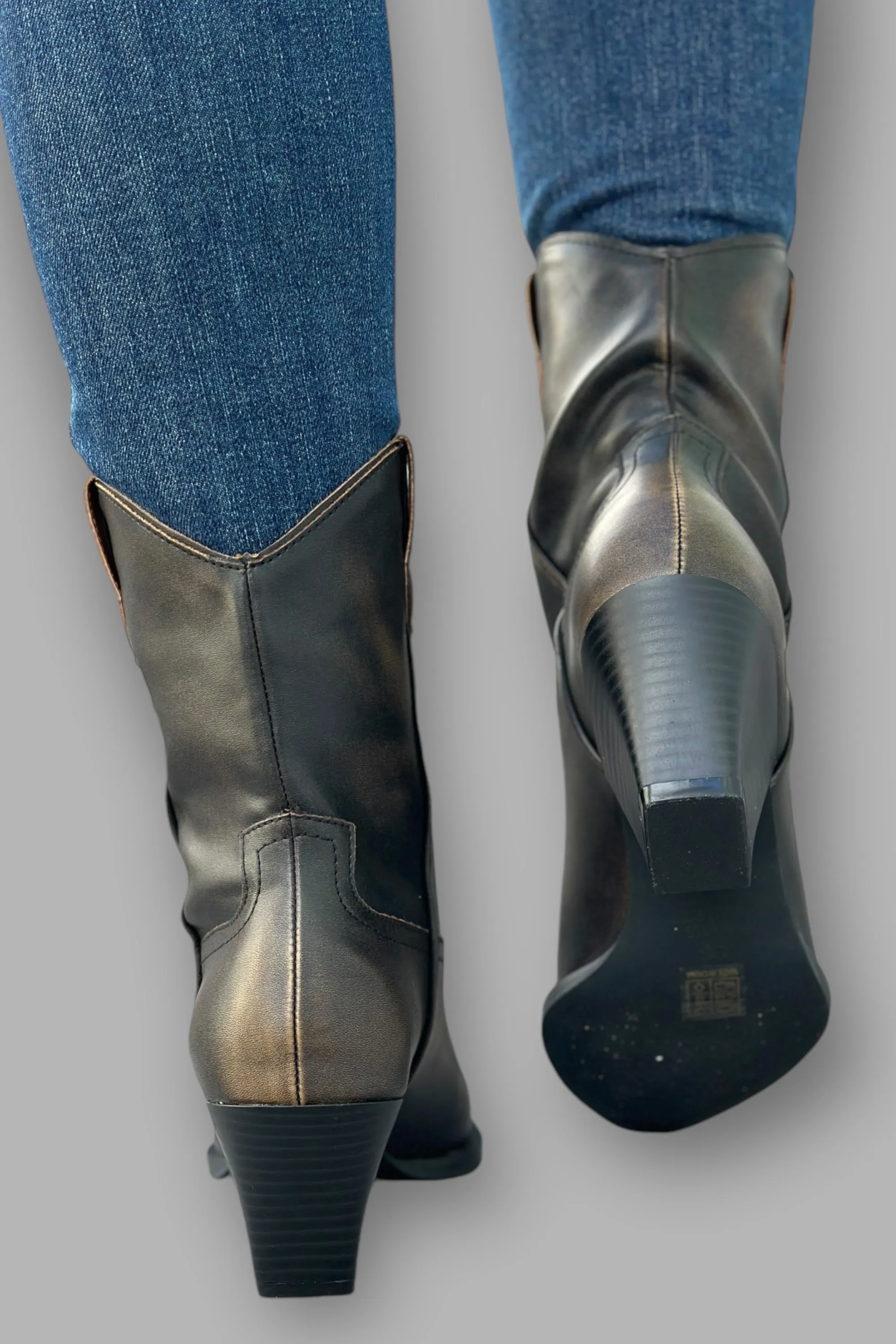 Ames Short Cowboy Bootie - Brown