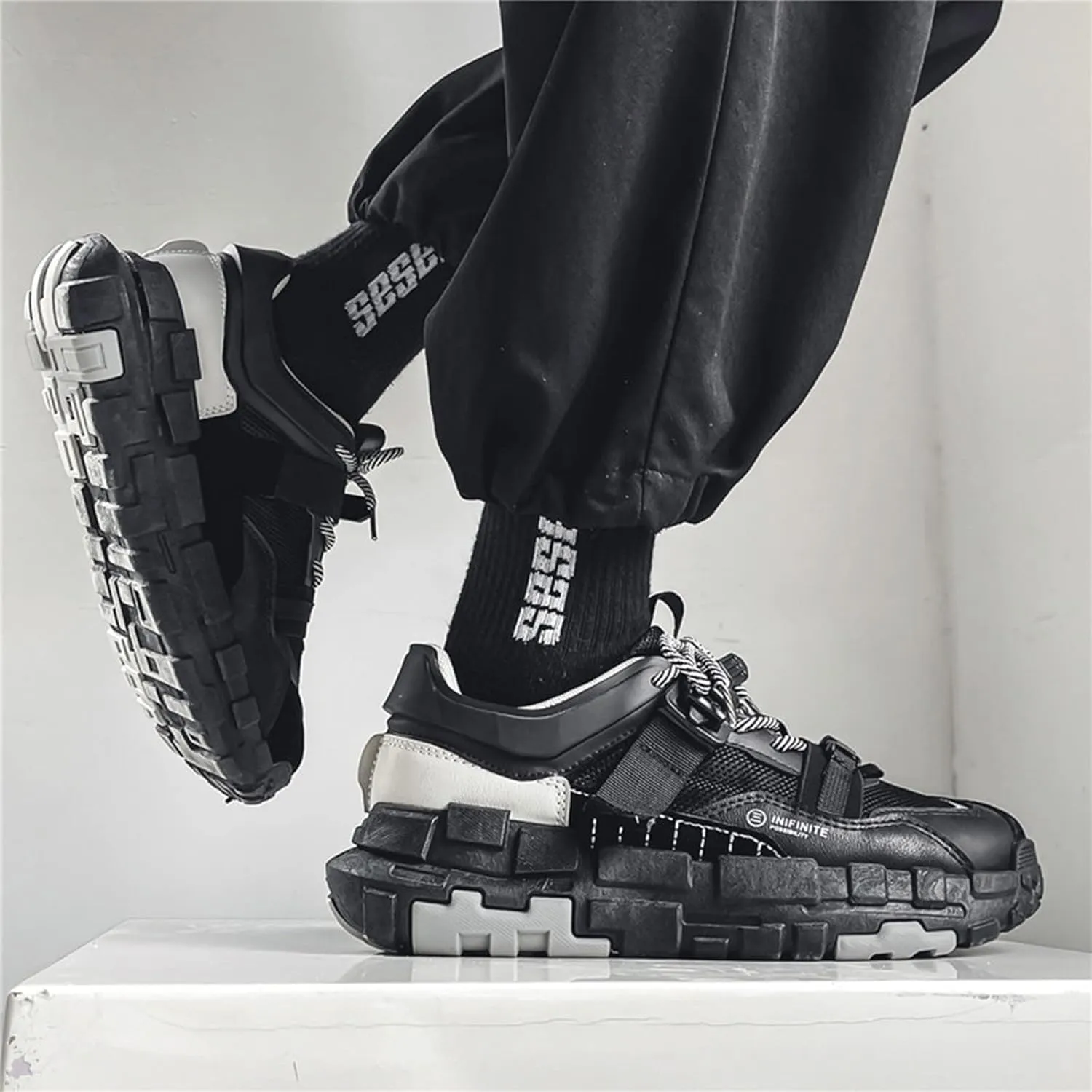 BORAMAX Slip On Fashion Sneakers Men's Breathable Running Shoes Men's Walking Shoes Retro Loafers Sports Shoes