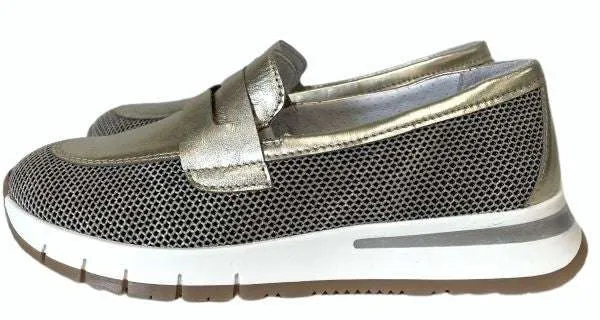 Karen Koo 1281111BG- Loafer