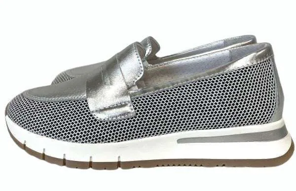 Karen Koo 1281111WH- Slip On
