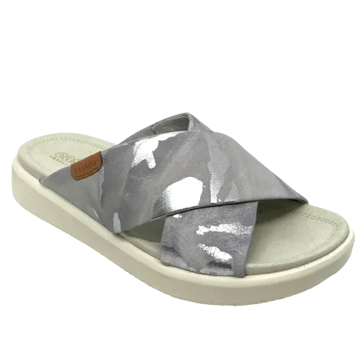 Martina slide