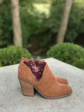 Prestlyn Corduroy Ankkle Booties