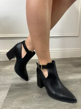 Rigid 18 Black - Open-Side Pointed Booties