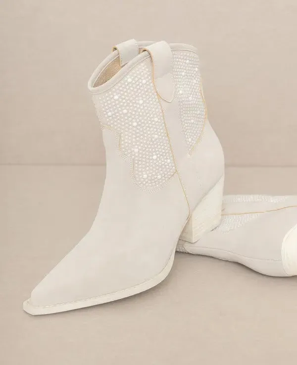 THE PEARL STUDDED WESTERN BOOTIES